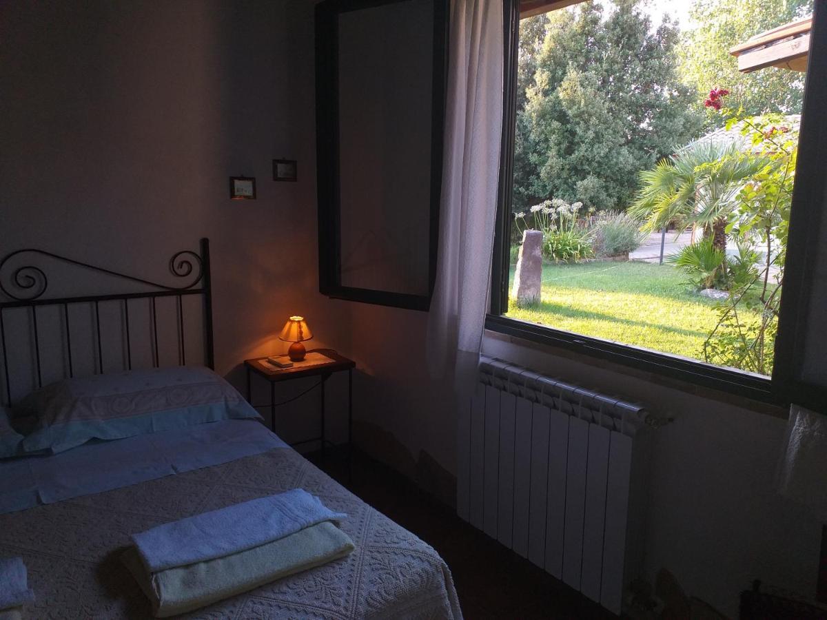 B&B Is Camminantis Nurallào Eksteriør billede